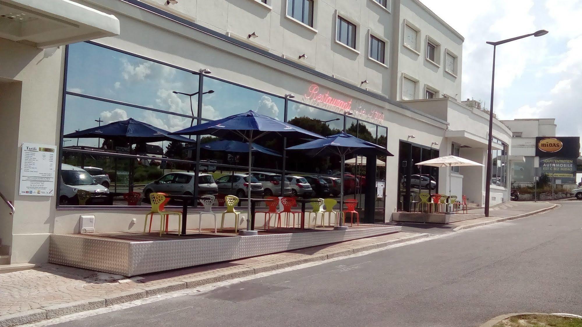 乐格兰德酒店 莫伯日 外观 照片